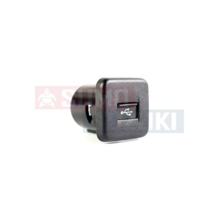 Suzuki USB csatlakozó 39105-54P00